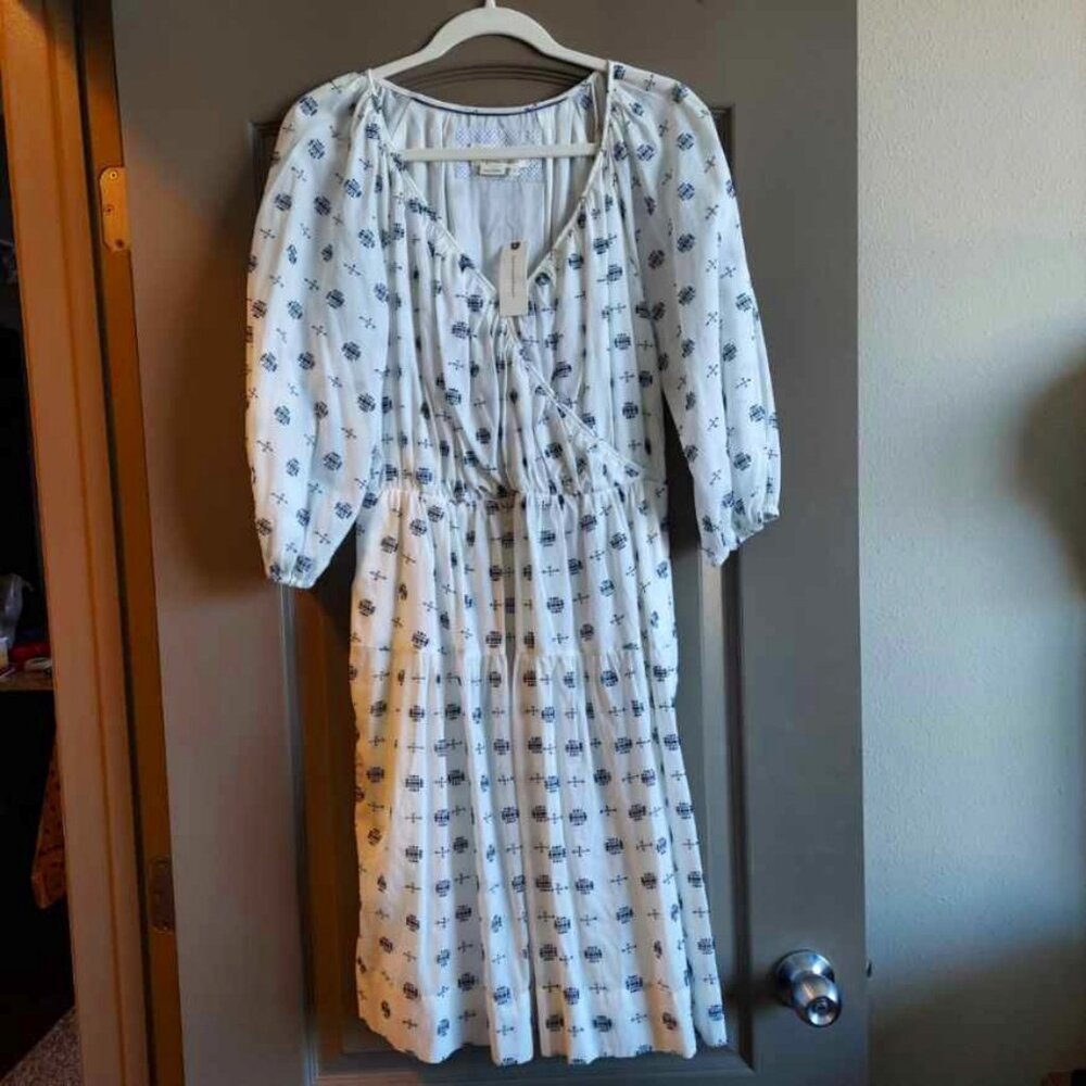 RARE! White Anthropologie Dress with Navy Embroidery Details (NWT)